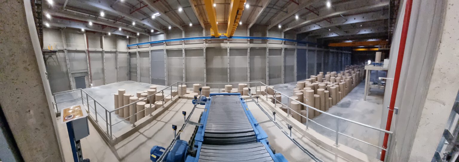 Förderstrecke in einer Lagerhalle